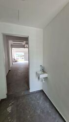 Sims Avenue (D14), Shop House #575673561